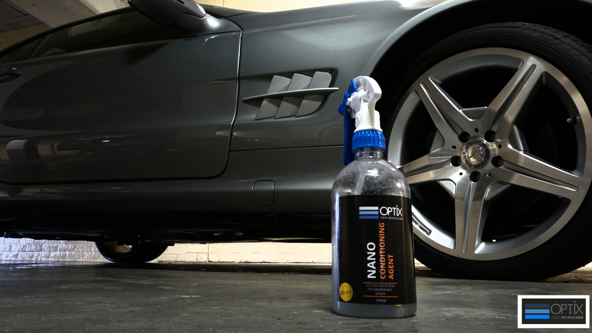 OPTIX Conditioning Agent restores the candy gloss of the OP888 coating